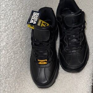 Fila Men's Black Athletic Shoes floor model see pictures